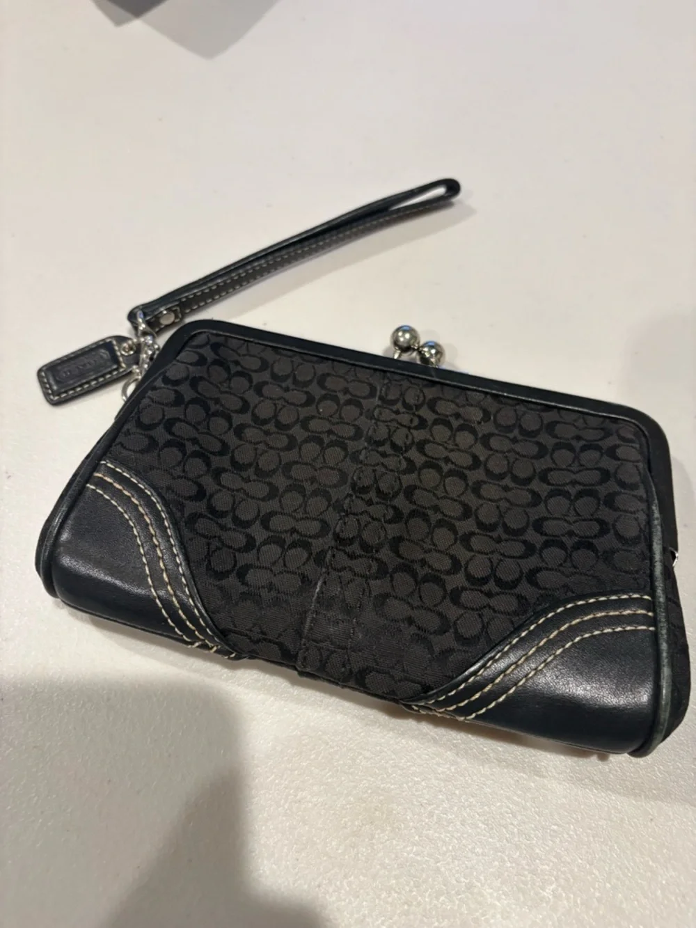 Coach - Vintage Soho Mini Signature jacquard kisslock wristet, purse. black